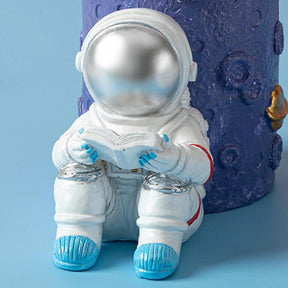 Astronaut Pen Pencil Holder Stand for Desk, Resin Desk Pen Holder Desk